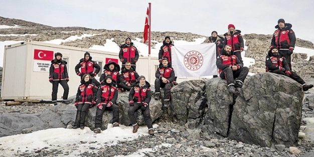 Türk bilim bayrağı Antarktika’da