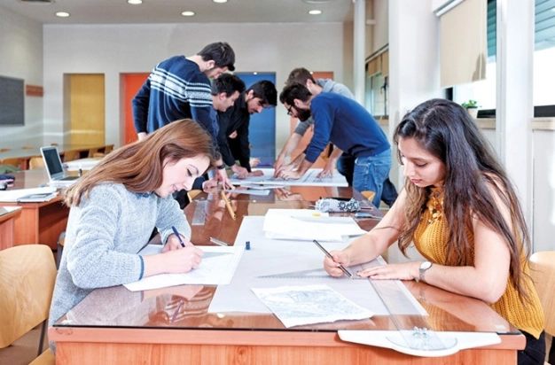 Geleceğin uluslararası mimarları yetişiyor