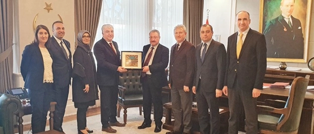 Sağlık Bakanlığı’na sektörel ziyaret