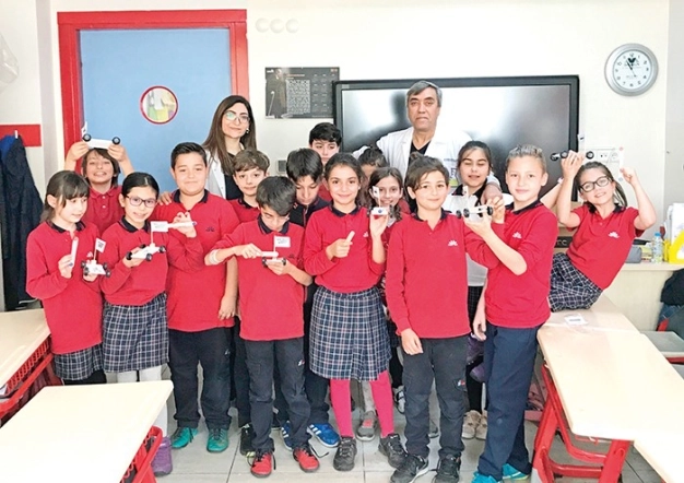 Çocuklar bilime dokunacak