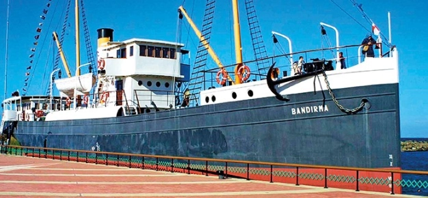 100 yıl önce yakılan istiklal meşalesi