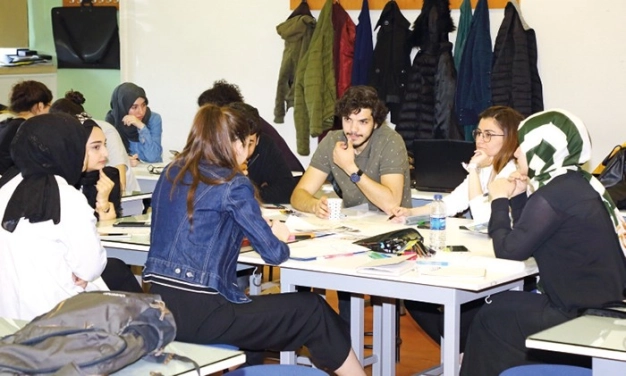 140 öğrenci Burgazada’yı güzelleştirmek için çalıştı