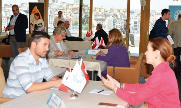 İş dünyasından Kanada ile STA talebi