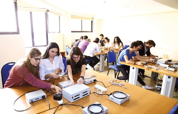 Genç mühendislere teknoloji devlerinde iş fırsatı