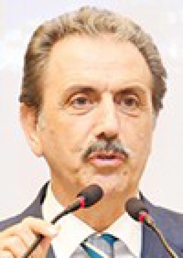 Çok yatırım ve ‘makul tüketim’