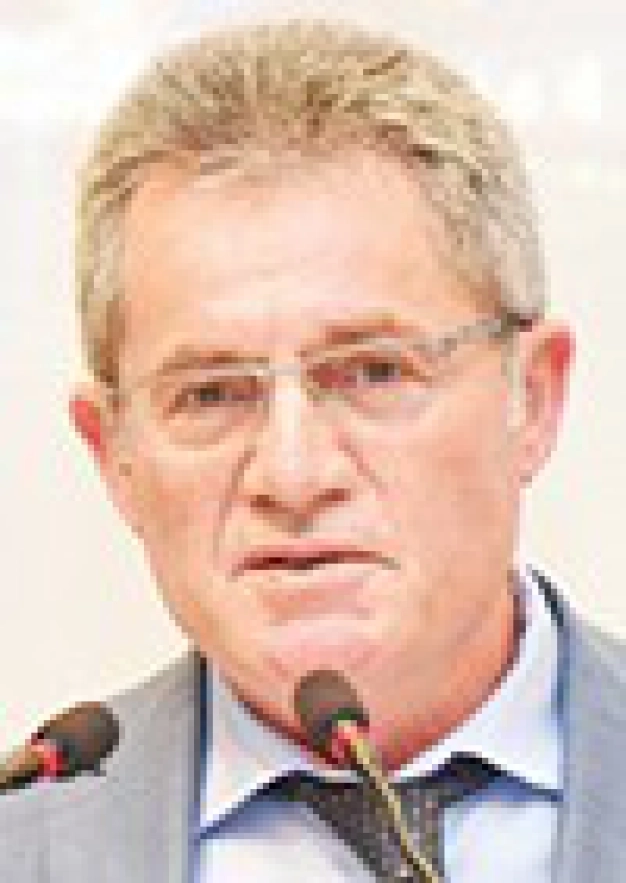 Çok yatırım ve ‘makul tüketim’