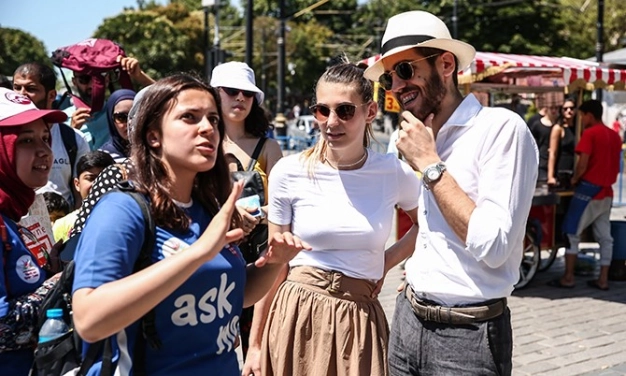 450 gönüllü turizm elçisi altı noktada göreve hazır