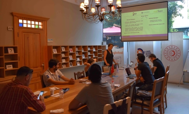 Çocuklara girişimcilik turu