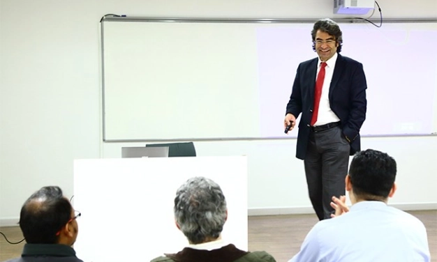 Öğrenciye bulunduğu yerde yüksek lisans eğitimi