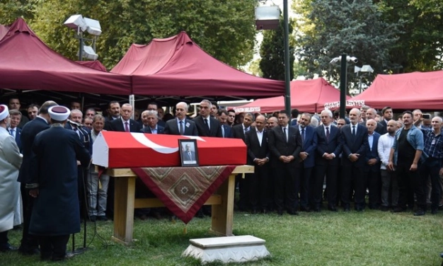 Bakan Yardımcısı Dursun son yolculuğuna uğurlandı