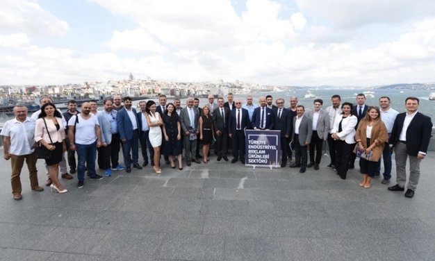 ‘Endüstriyel reklam’da 124 bin istihdam