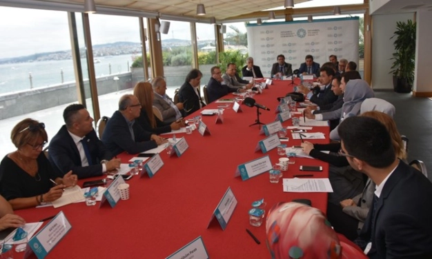 İlaç sektörü ‘şifa’ arıyor