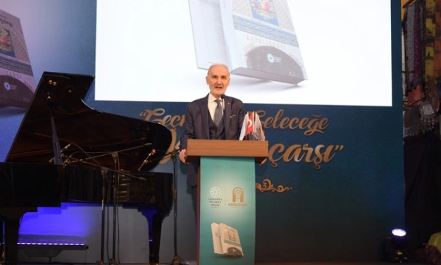 558 yılın hikayesi bu kitaba sığdı: Geçmişten Geleceğe Kapalıçarşı