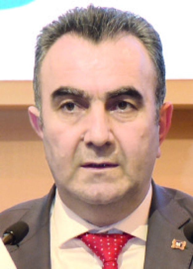 İstihdam hedefini yakalamak ekonomi dostu iş kanunu ile mümkün