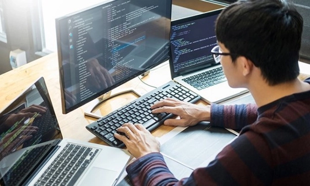 3 yılda 1 milyon yazılımcı