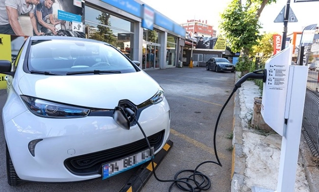 Elektrikli otomobile 250 bin şarj noktası