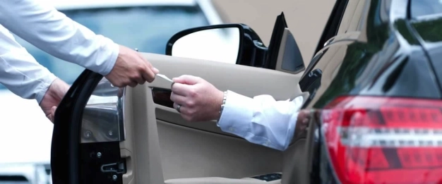 Vale ve değnekçilere çekidüzen