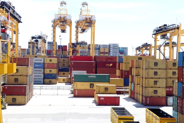 Dış ticaret açığı yüzde 18.2 azaldı, 2 milyar 697 milyon dolara geriledi