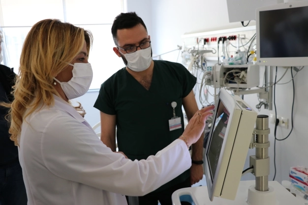 ‘Tıbbi cihazda alacak sorunu çözülmeli’