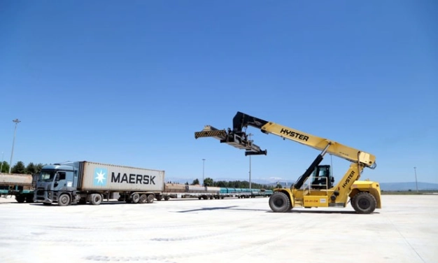 25 logistics centers in global business