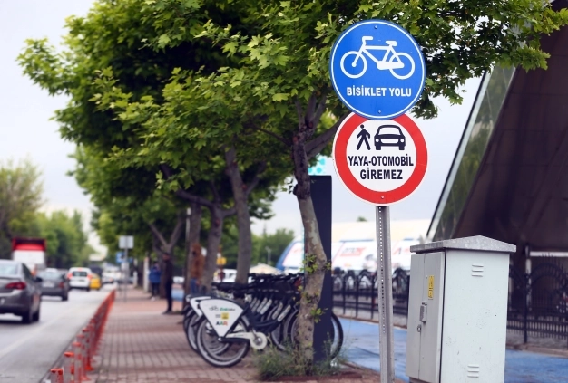 İşe yetişme telaşına bisikletli çözüm