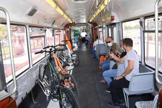 İşe yetişme telaşına bisikletli çözüm