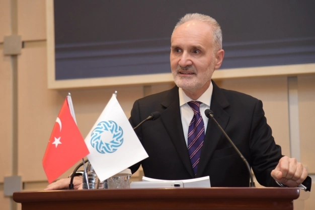 Ekonomi üç çeyrekte pandemiye karşı antikor üretmeyi başardı