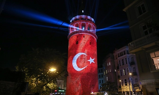 Galata’yı kanatlandıran Türk Hezarfen Ahmed Çelebi