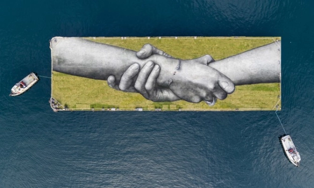 Kıtaları buluşturan eller İstanbul’da