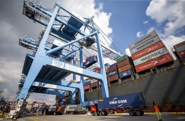 Sanayi sektörü ekimde aylık ihracat rekoru kırdı