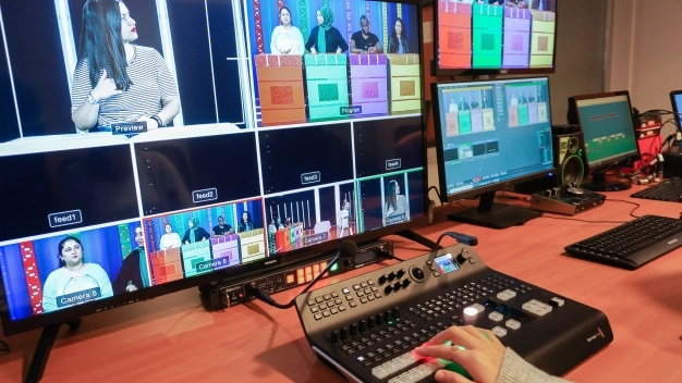 İletişimin ve internetin ilk enstitüsü faaliyette