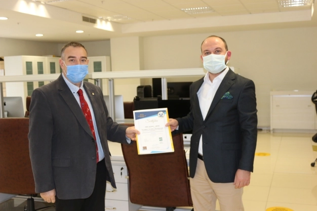 İletişimin ve internetin ilk enstitüsü faaliyette