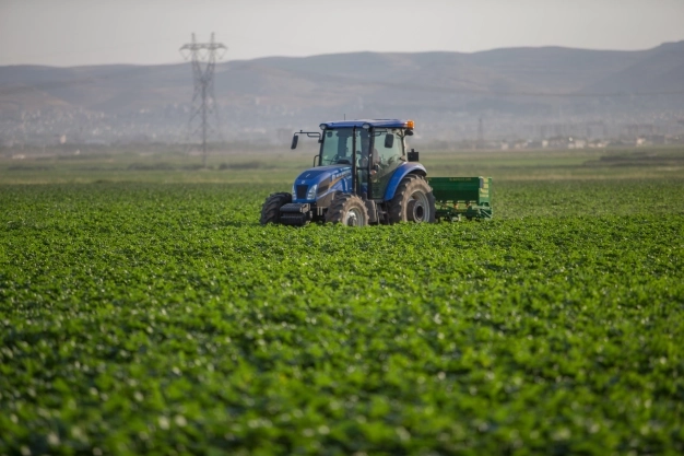Tarım üç çeyrekte de büyüdü