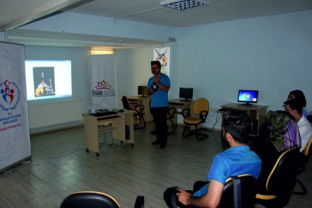 Fikri olan gençlere 90 milyon lira destek