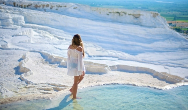 Türkiye turizmde rakiplerinden daha erken toparlanacak