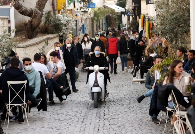 Salgında 760 bin 71 esnaf ve sanatkara 18.8 milyar TL kredi kullandırıldı