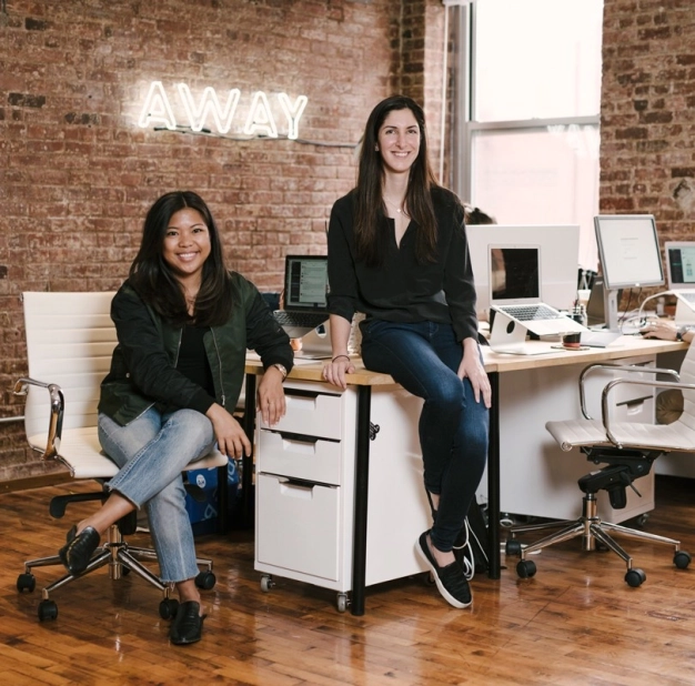 Bavuldan 1.4 milyar dolar çıktı