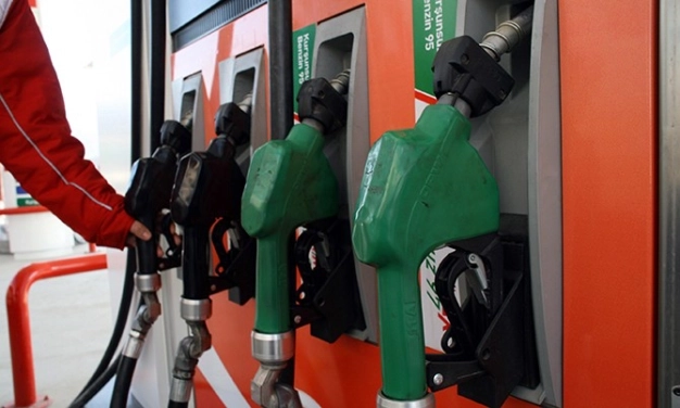 Akaryakıta tavan fiyat geldi