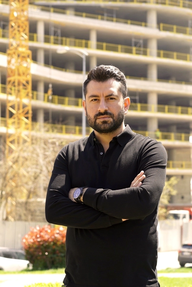 İş makinalarını ve kamyonları mobilden kolay kiralama