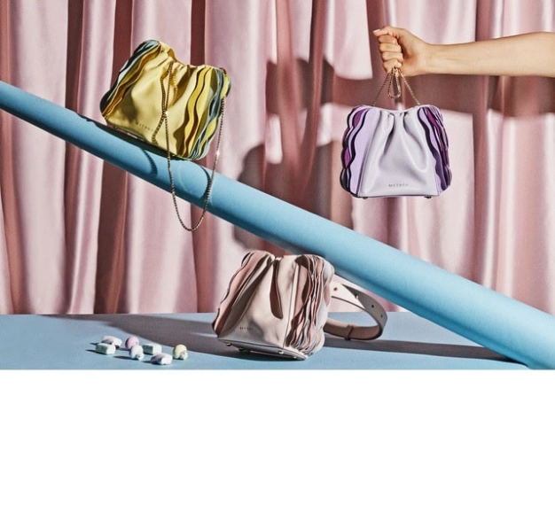 Çanta tutkusuyla tasarımcı oldu