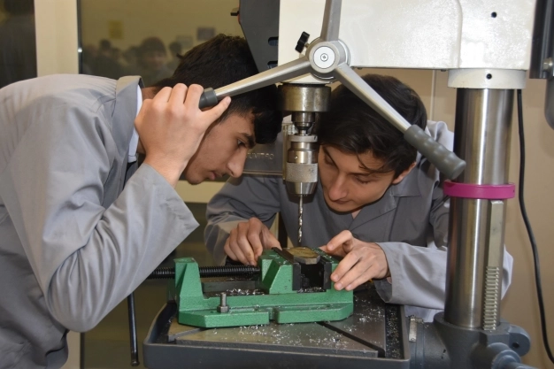 Yeni nesili, sanayiye kazandırmak istiyoruz