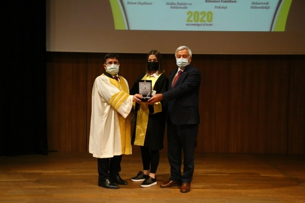 20. yıl coşkusu yaşayan TİCARET’te iddialı gençler yetişiyor