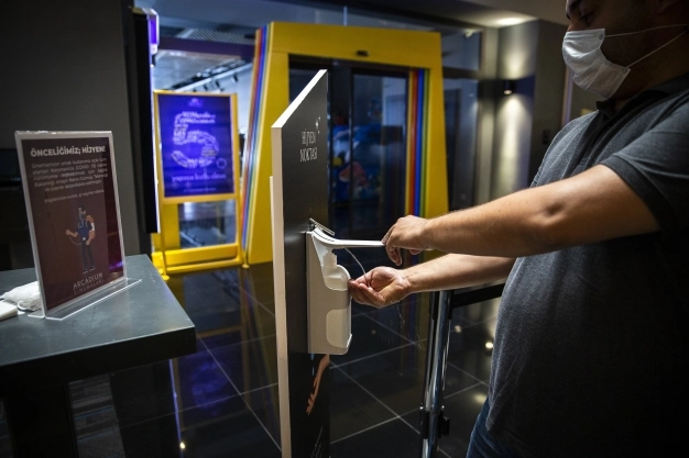 Sinema ve tiyatroda güvenli seyir