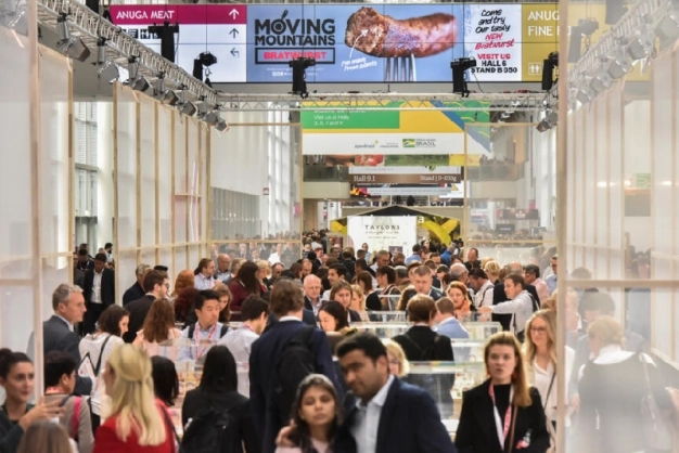 Aşılamayla fuarların kapısı açılıyor