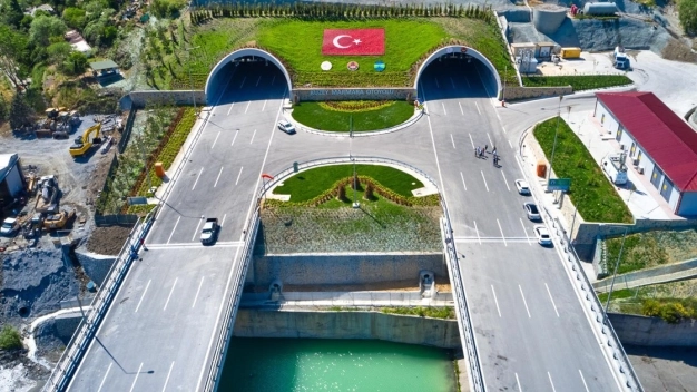 Dev yatırımlar istihdama büyük katkı yaptı