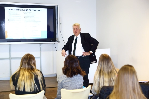 Diplomayı yükseltmek için ‘lisansüstü’ fırsatı