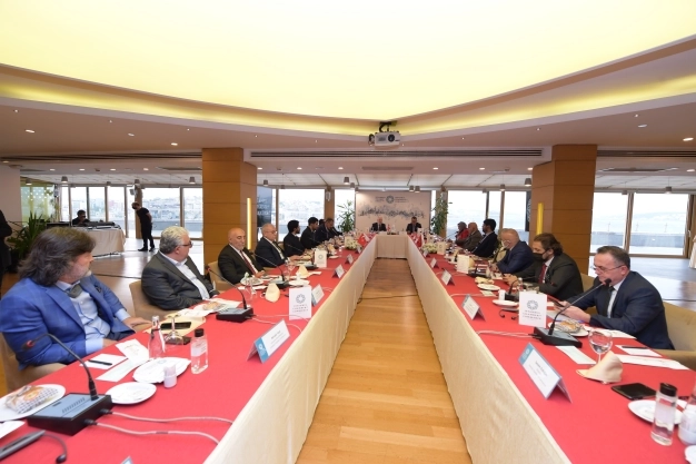 Arap coğrafyası ile ticari diplomasi atağı