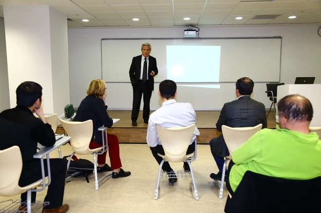 TİCARET, lisansüstü eğitimde de öncü