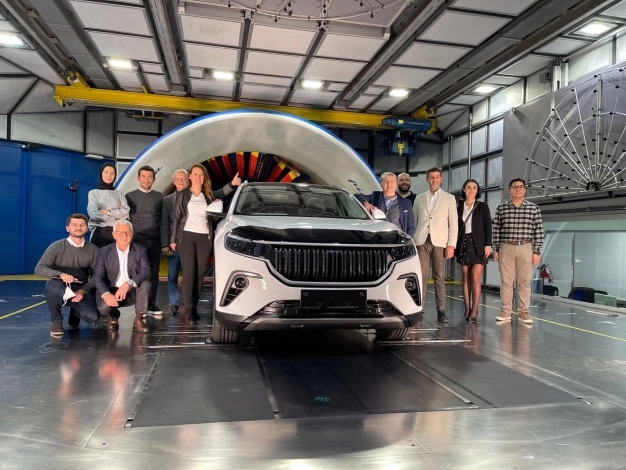 Yerli oto pistte sıra bataryada