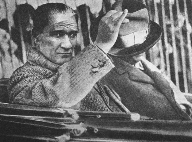 Büyük Önder Atatürk'ün ebediyete irtihalinin 83'üncü yılı